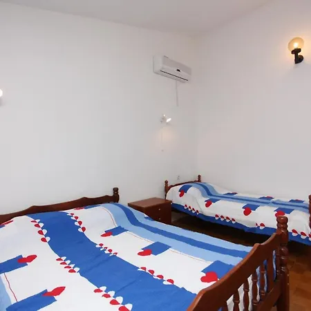 Appartement By The Sea Tisno, Murter - 5142 *